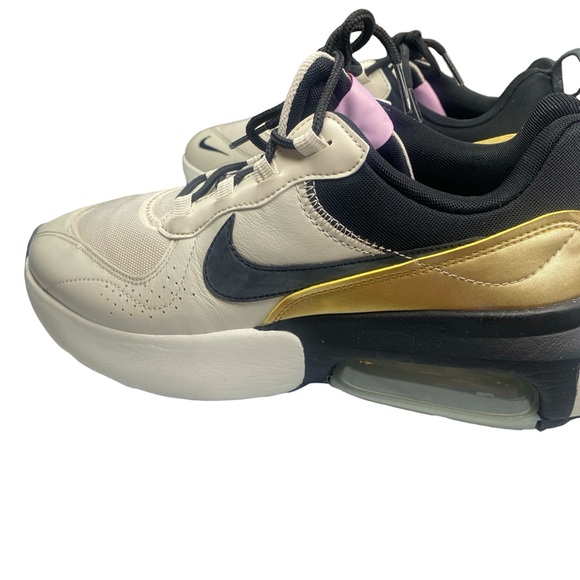 The Nike women's Air Max Verona 'Light Orewood woman’s size 9.5 - Picture 6 of 9